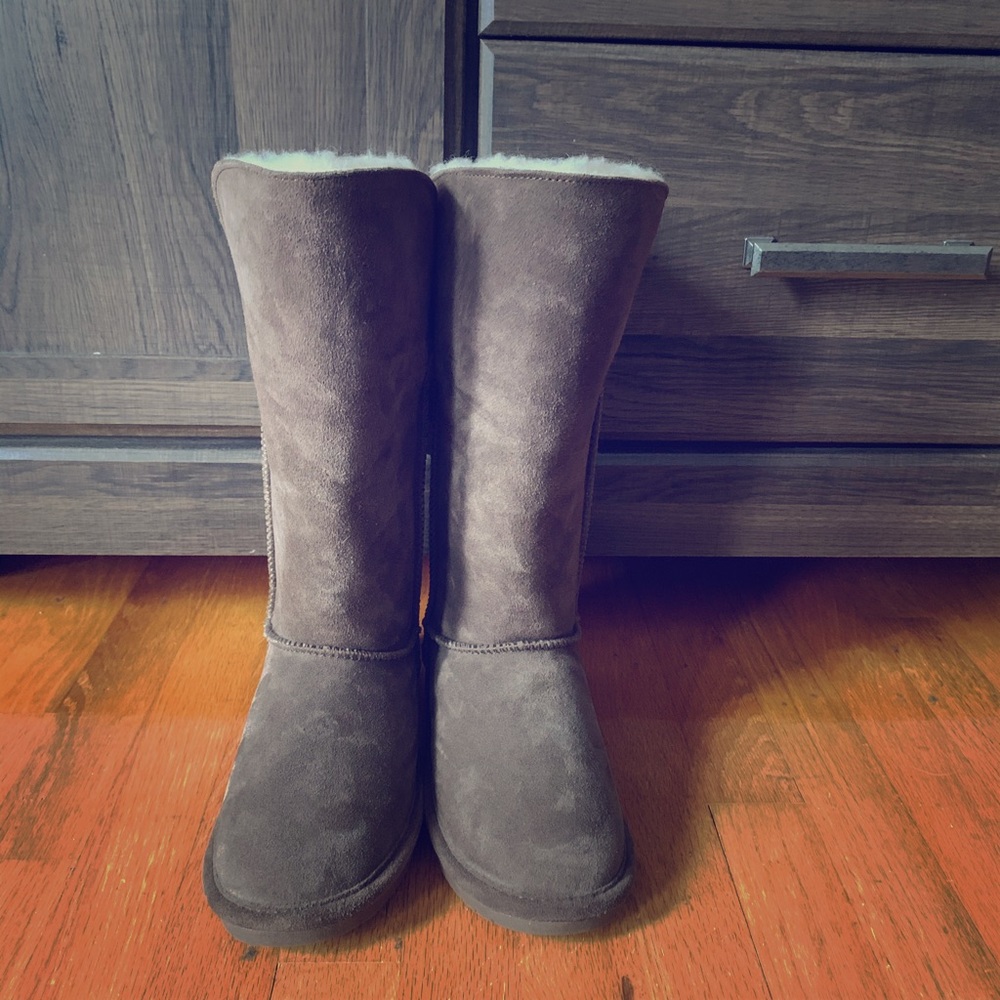 Bearpaws boots size 7